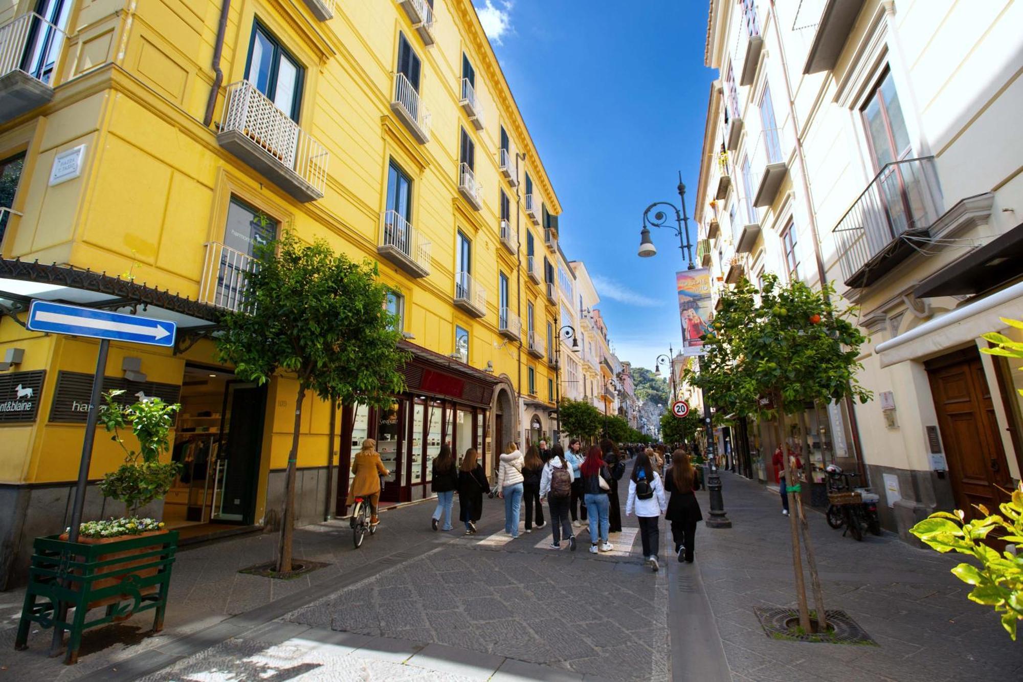 - The Square Penthouse Holiday home Sorrento