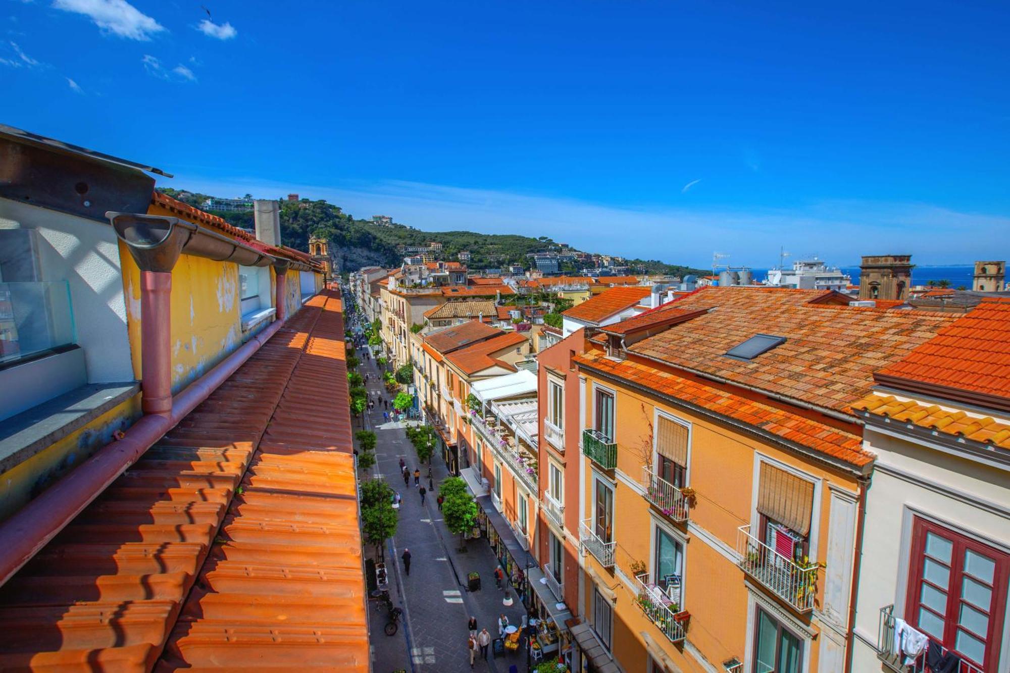 Holiday home - The Square Penthouse Sorrento