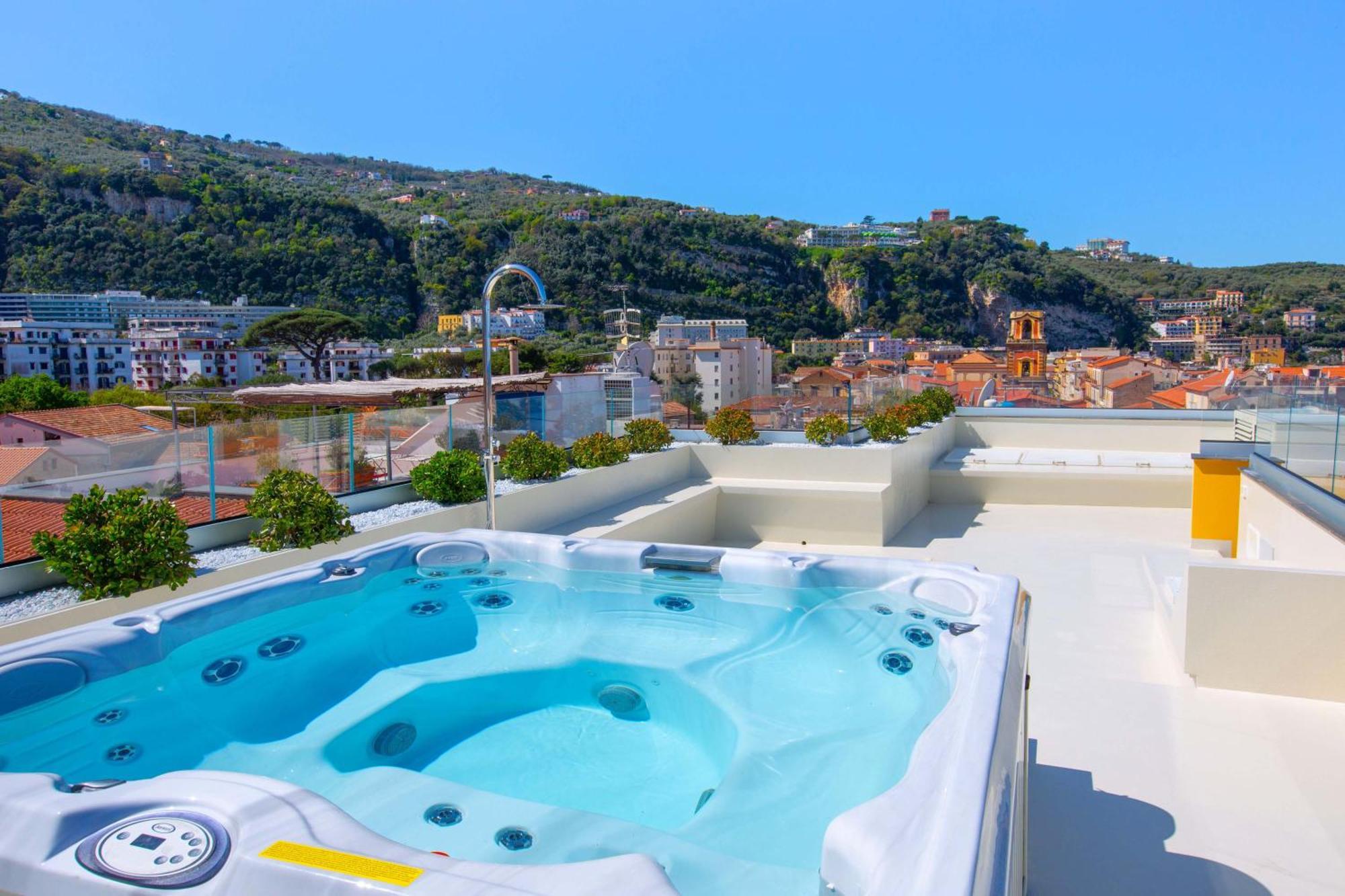- The Square Penthouse Holiday home *