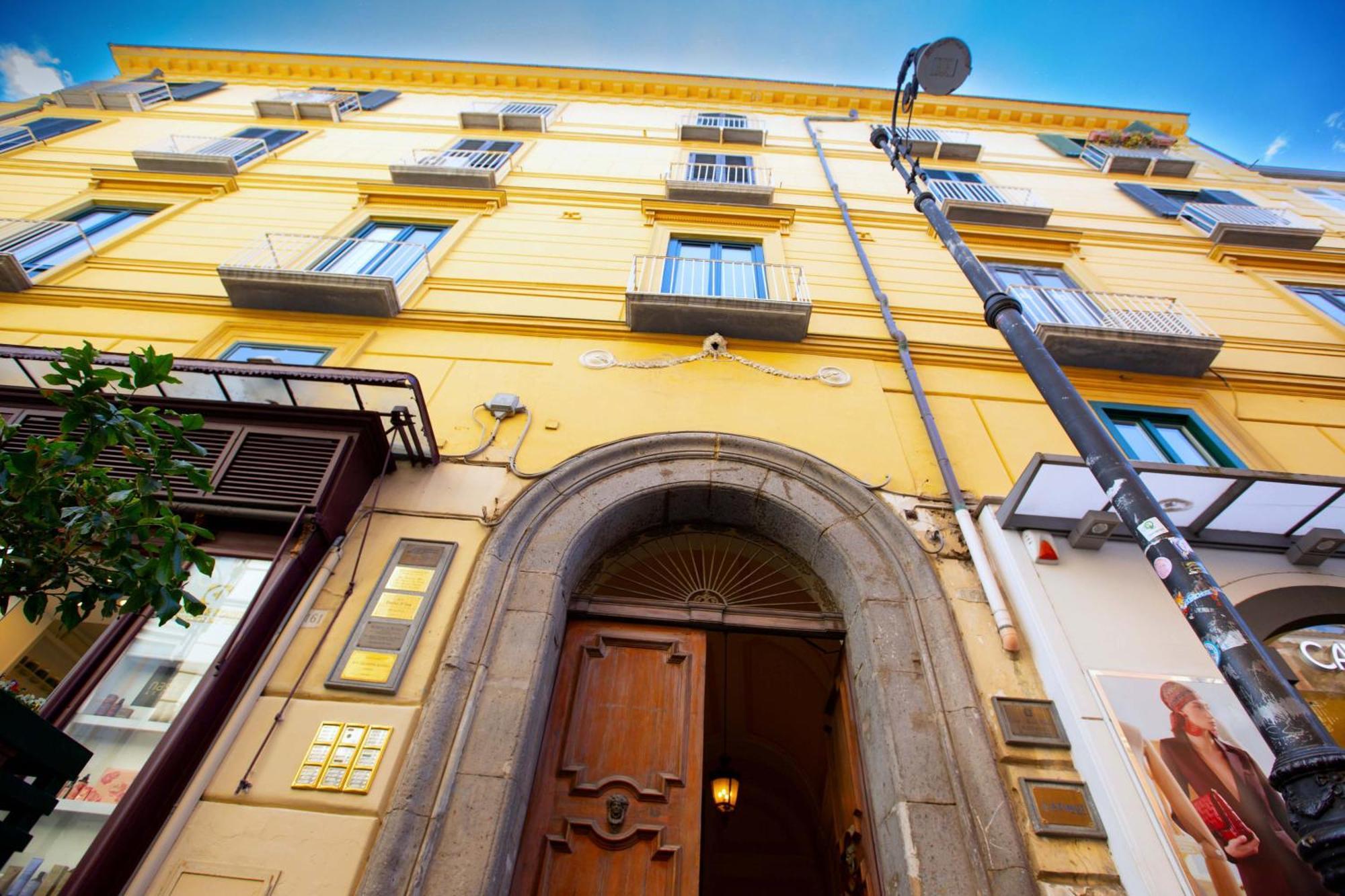 - The Square Penthouse Holiday home Sorrento