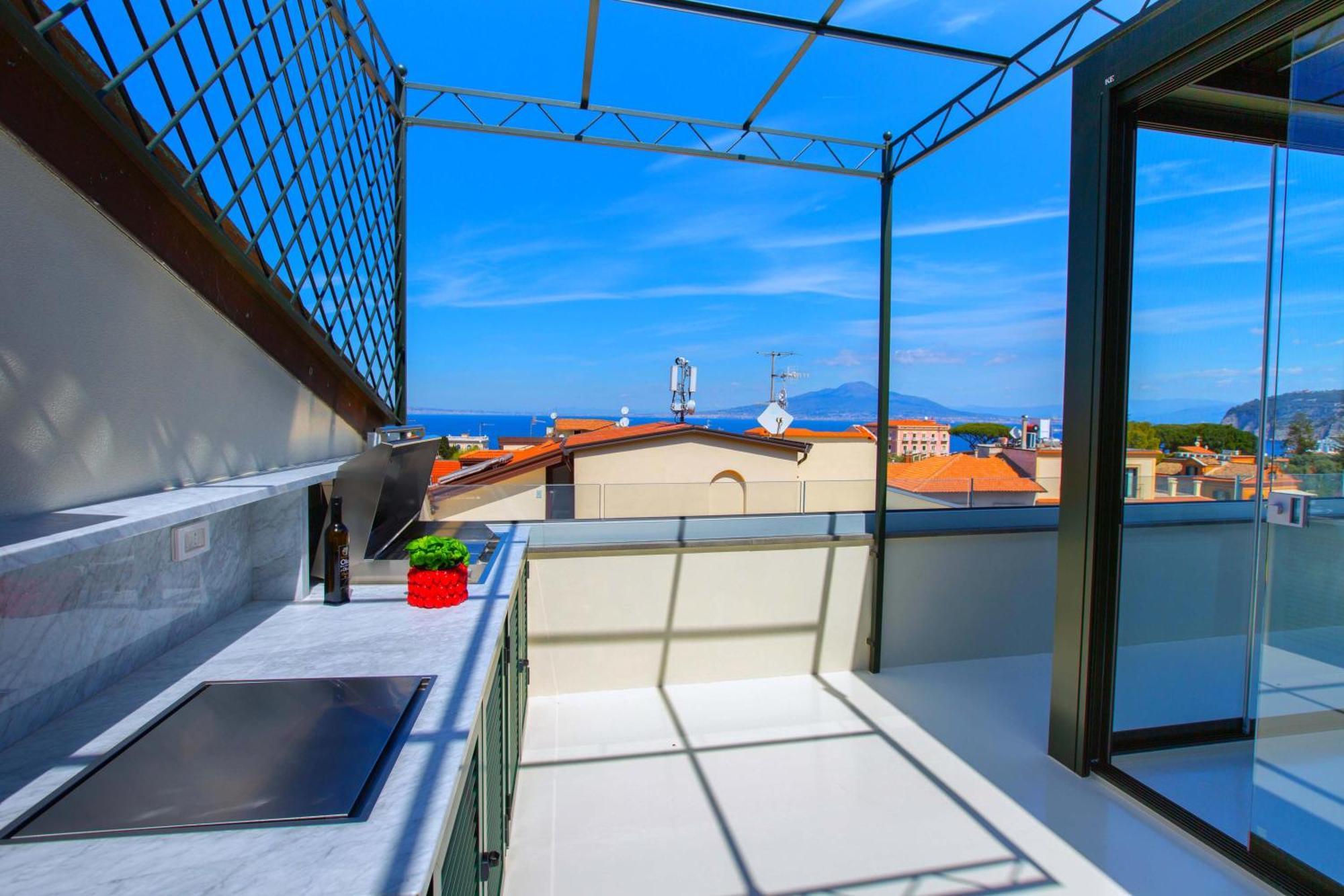 - The Square Penthouse Holiday home Sorrento