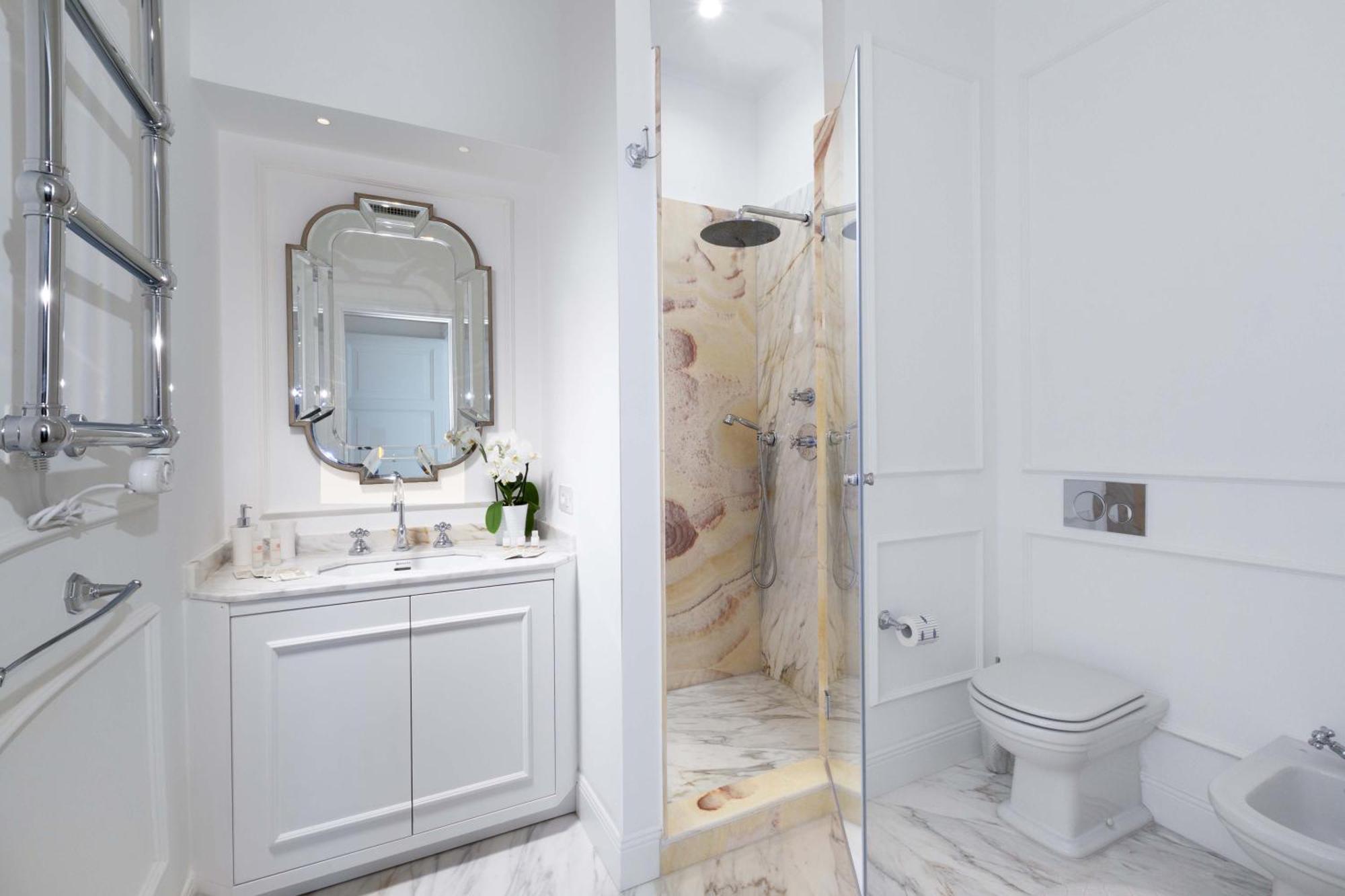 - The Square Penthouse Sorrento